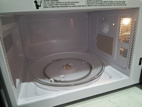 DANBY COUNTERTOP MICROWAVE- 0.9 CU. FT - 900W - BLACK (MODEL: DBMW0921BBB) image 5