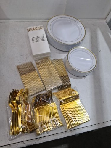 500pc Stately Elegance Designs Plastic Dinnerware Set for Party or Wedding - white/gold (model:SE001G) image 3