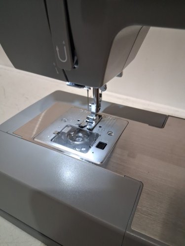 SINGER Heavy Duty High Speed Sewing Machine - GREY (MODEL: HD4423) image 12
