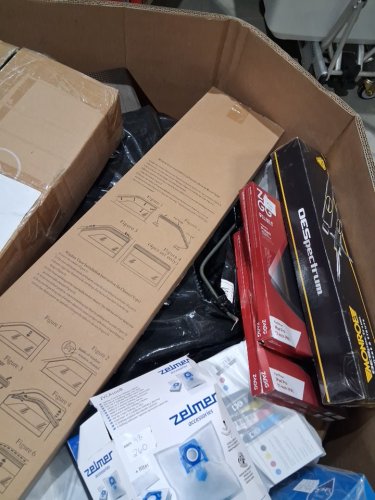 assorted MIXED item MYSTERY PALLET - VARIOUS PRODUCTS - aprox 300+ - (pallet #21) image 5