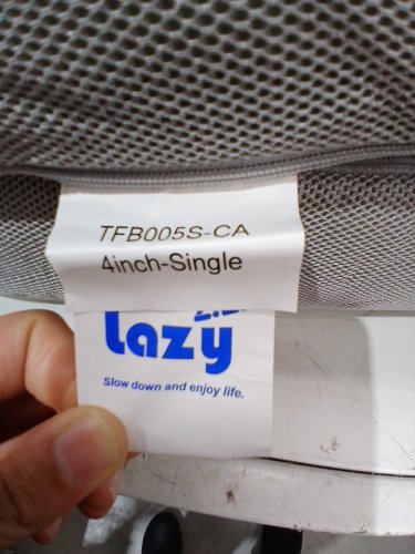 lazyzizi portable memory foam tri-folding mattress with Washable Cover & non-slip backing - 4" x 25" x 75" - grey/white (model: tfb005s) image 8