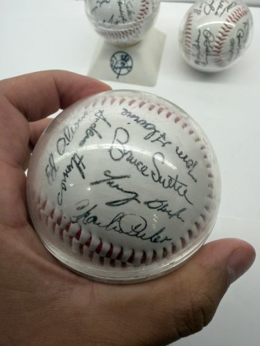 3 ASSTD MULTIPLE FASCMILE SIGNED BASEBALLS image 17