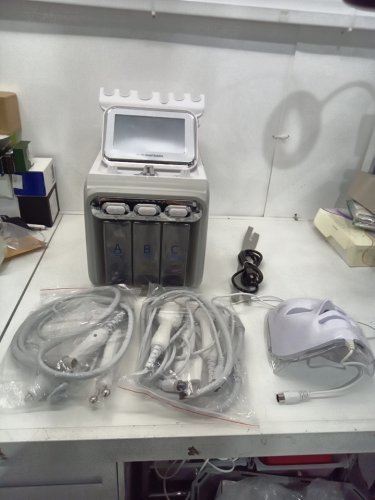 H2-O2 SMALL BUBBLE Hydrogen Oxygen 7-IN-1 Facial Machine with LCD Touch Screen image 2