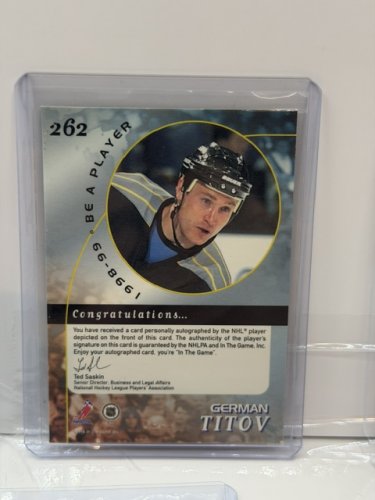 7 ASSTD SIGNED 1998 IN THE GAME INC HOCKEY CARDS image 9
