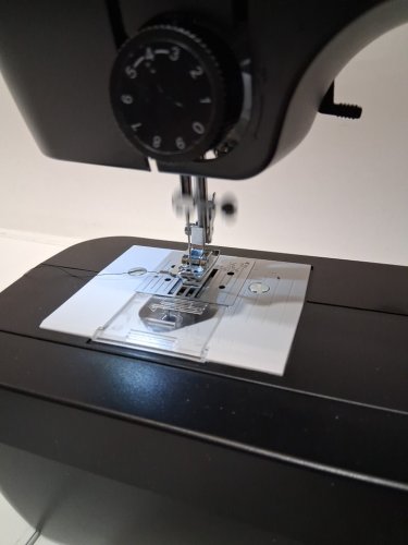 SINGER LIGHTWEIGHT & PORTABLE SEWING MACHINE WITH 45 STITCH APPLICATIONS - BLACK (MODEL: M1150) image 14