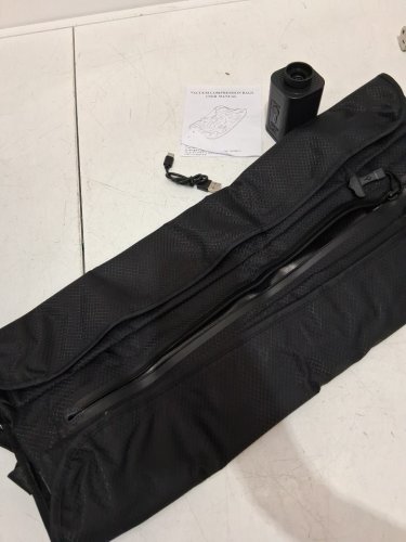 vacuum compression bag with pump - 21" x 15" - black image 3
