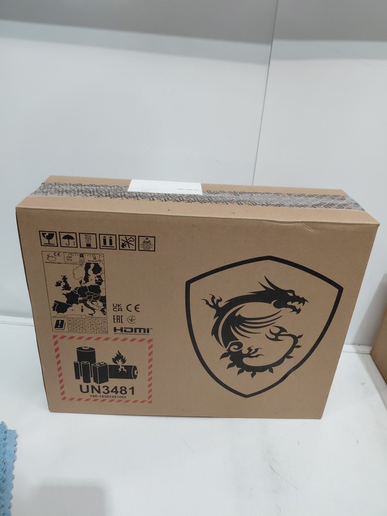 MSI Stealth 14 Studio 14” 165Hz FHD+ Gaming Laptop WITH Intel Core i7-13620H, NVIDIA Geforce RTX 4060, 16GB DDR5, 1TB NVMe SSD, Thunderbolt 4, Win 11 Pro - Star Blue (MODEL: A13VF) image 11