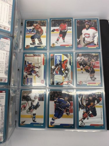 300 APPROX ASSSTD 2003 O-PEE-CHE NHL HOCKEY CARDS image 13