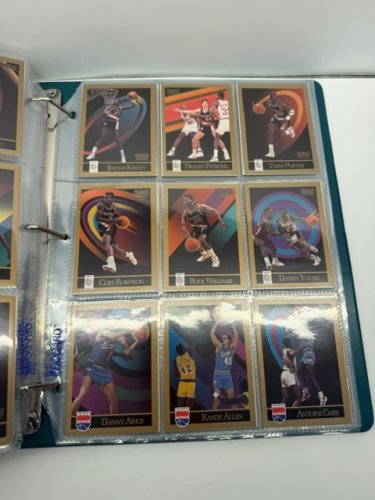 350+ APPROX ASSSTD 1990/91 SKYBOX NBA BASKETBALL CARDS image 5