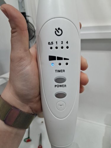 BLACK+DECKER STAND FAN WITH REMOTE - 16" - WHITE (MODEL: BFSR16W) image 4