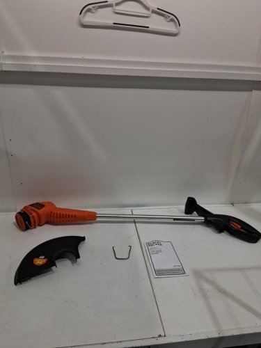 BLACK + DECKER 2-IN-1 CORDed STRING TRIMMER AND EDGER KIT- 13" CUT SWATH - orange/black (MODEL: st7700) image 3
