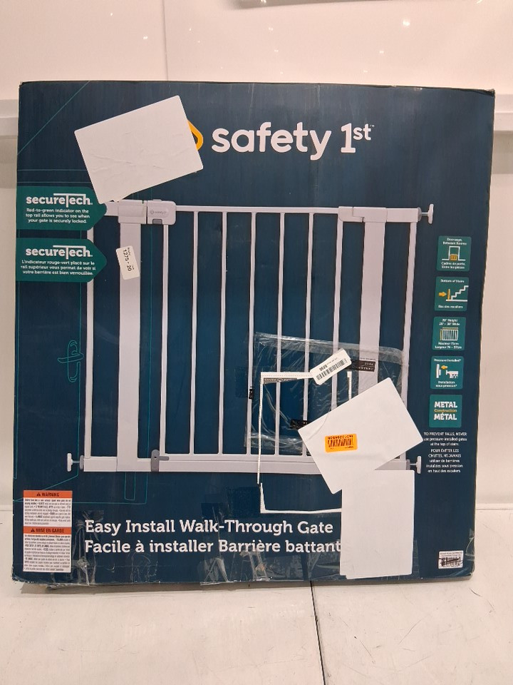 SAFETY 1ST EASY INSTALL WALK THROUGH BABY GATE - 29" - 38" x 28" - WHITE (MODEL: GA105CWHOf2) image 2