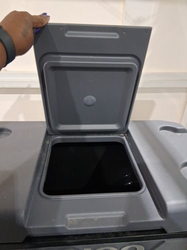 Igloo MaxCold Cooler - 85L/137 12oz cans cap - 17.5” x 19.1” x 31.6” - Grey (Model: 1872190/35148/35227) image 8