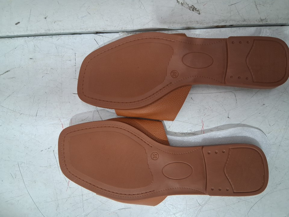 women's strap flat sandles - size 39 -  tan image 4