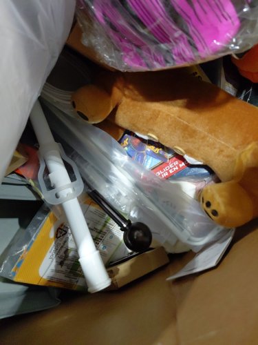 assorted MIXED item MYSTERY PALLET - VARIOUS PRODUCTS - aprox 300+ - (pallet #27) image 10