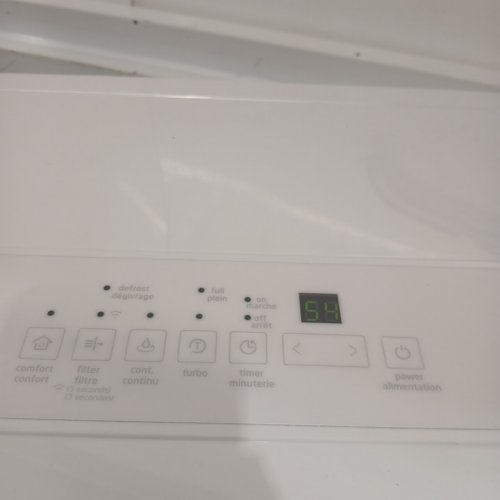 MIDEA EASYDRY DEHUMIDIFIER WITH AUTO SHUT-OFF - 4500SQ.FT COVERAGE - REMOVES 23.5L/DAY - 115V - WHITE (MODEL: MAD50C1AWS) image 6