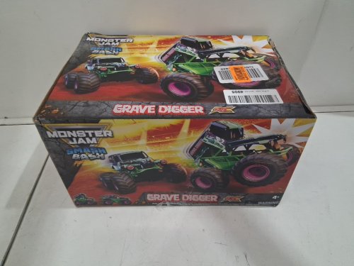 monster jam smash & bash grave digger RC car- crash and repair- ages 4+ - black/green (model:‎6072500) image 2