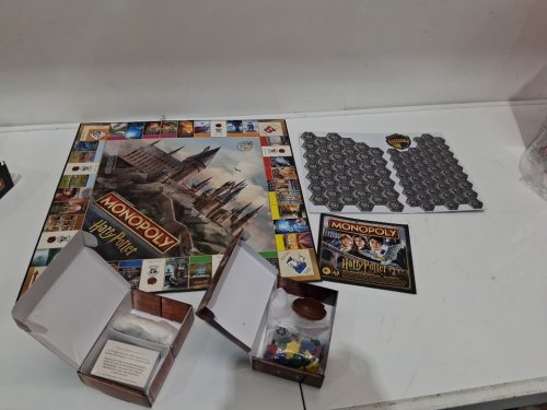 Hasbro monopoly harry potter edition board game - ages 8+ - (model: f9422) image 3