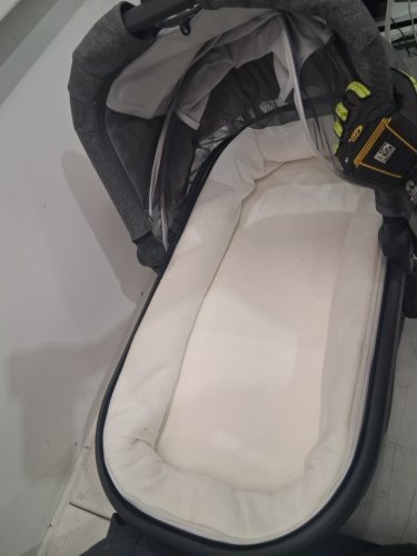 UPPAbaby Bassinet V3 - Compatible with Vista, Cruz, Ridge Strollers - 20lbs max - Charcoal Merino Wool, Black Leather - (model: 0903-bas-na-clm) image 5