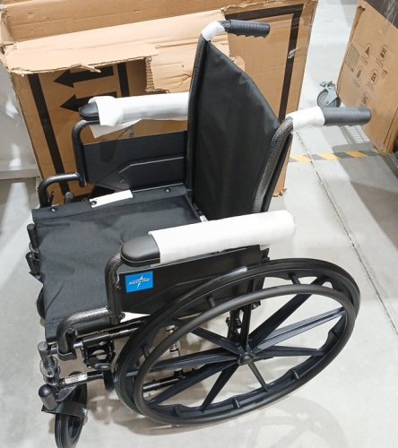 MEDLINE GUARDIAN K1 WHEELCHAIR - 16" SEAT - 300LBs CAPACITY - BLACK (MODEL: K1166N22S) image 3