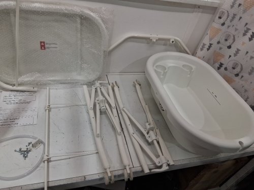 2-in-1 babyjoy Foldable change table with Bathtub storage and wheels - 41" x 18" x 32" - white (model: N-220C) image 5