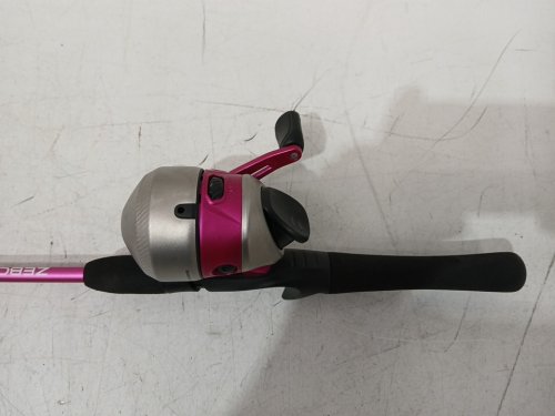 ladies Zebco 33 spincast reel and rod combo fiberglass - right hand 6ft - Black/pink image 3