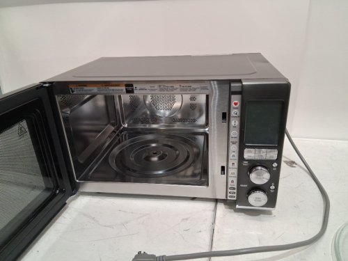 BREVILLE THE COMBI WAVE 3-IN-1 DIGITAL MICROWAVE AIR FRYER OVEN WITH SOFT-CLOSE DOOR & ELEMENT IQ - black (MODEL: bm0870) image 7