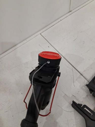 CRAFTSMAN Corded String Trimmer/EDGER, WEED WACKER FOR LAWN MAINTENANCE - 14" - 6.5 AMP - RED/BLACK (MODEL: CMEST913) image 6