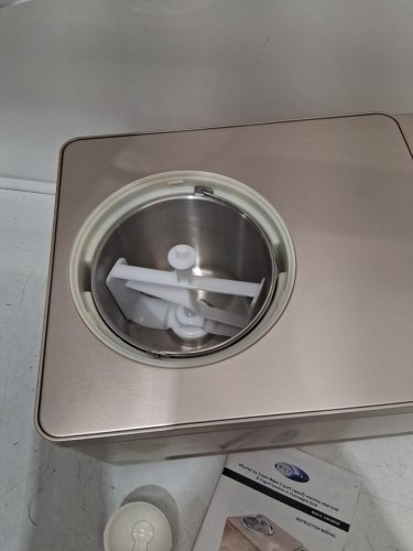 WHYNTER ICE CREAM AND YOGURT MAKER - 2qt - gold (model: icm-220cgy) image 4