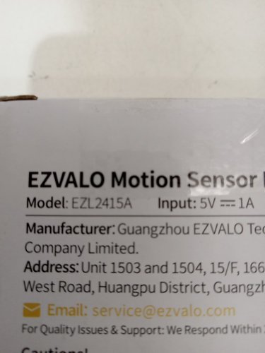 6pk ezvalo led motion sensor Rechargeable puck light with remote - white/black - (EZL2415A) image 5