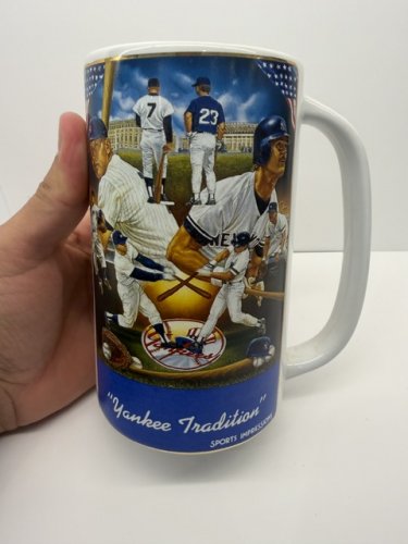 JUMBO YANKEE TRADITION MICKEY MANTLE AND DAN MATTINGLY COLLECTIBLE MUG image 2