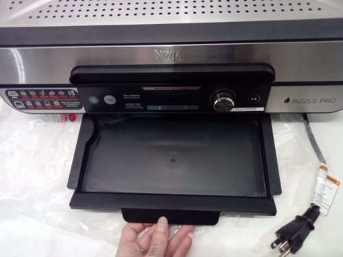 Ninja Sizzle Pro XL Indoor Griddle and Grill - 20" - black (model:GX101C) image 7