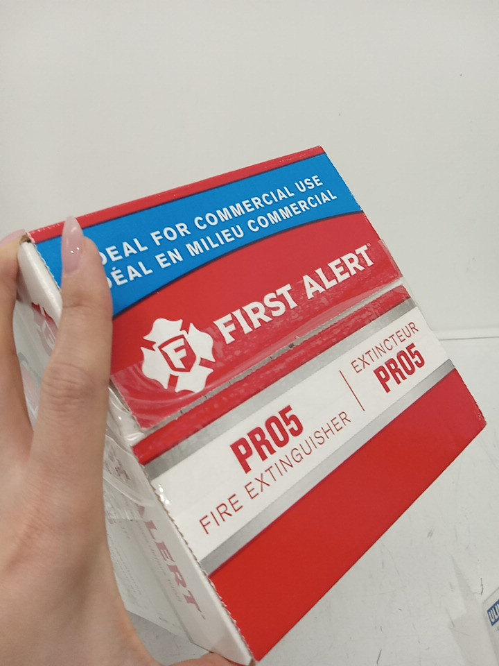 FIRST ALERT Rechargeable Heavy Duty Plus Fire Extinguisher - 5LB - RED (MODEL:PR05) image 3