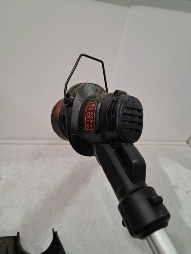 *tool only* BLACK+DECKER STRING TRIMMER/EDGER - 10" - BLACK/ORANGE (MODEL: LST201-ca) image 3