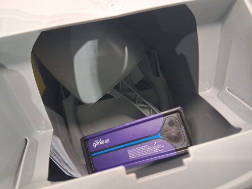 Litter Genie Easy Roll Pail with Easy Roll Refill - 24 Bags with Odour-locking & holds up to 8 days of cat litter - grey (Model: 666594/I000371) image 5