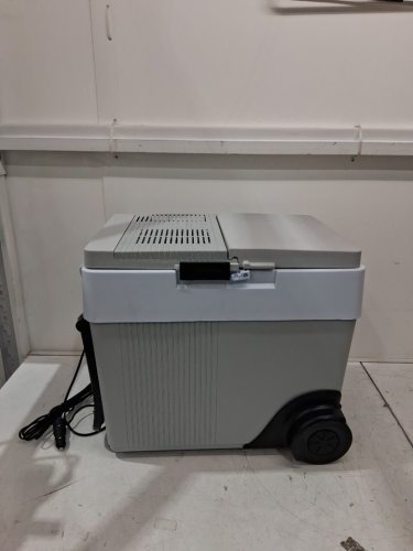 Koolatron Electric Cooler- 31L- 12V- grey (model: rsl9235s1/W65 AZ) image 3