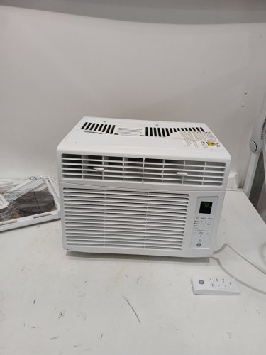 ge Electronic Window Air Conditioner - 6000btu - up to 250sq.ft - 16.4" x 13.4" x 12.6" - white (model: AWCS06BWFC) image 10