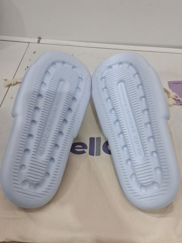 UNISEX MELLOW SOFT CLOUD SLIDES / SLIPPERS - MEN'S : 8-9 / WOMEN'S : 9-10 - BLUE (MODEL : ML05) image 4