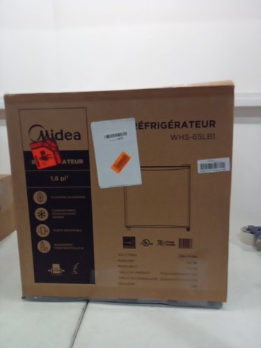 MIDEA COMPACT REVERSIBLE SINGLE DOOR REFRIGERATOR/FREEZER - 1.6 CU.FT - BLACK (MODEL: WHS-65LB1) image 2