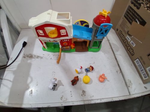 FISHER-PRICE LITTLE PEOPLE TODDLER TOY CARING FUN ANIMAL FARM PLAYSET - AGES 1+ - MULTICOLOR (MODEL: JNB87-9564) image 3