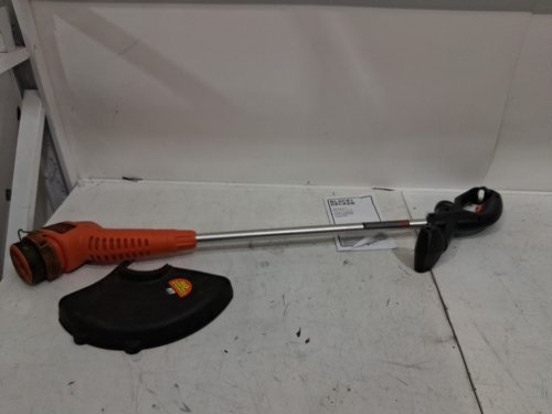 BLACK + DECKER 2-IN-1 CORDed STRING TRIMMER AND EDGER KIT- 13" CUT SWATH - orange/black (MODEL: st7700) image 3