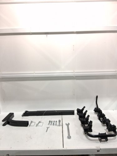 MAXXHAUL PRO-GRADE DELUXE HITCH MOUNT RACK 4-BIKES - 150LB MAX - BLACK (MODEL: 70210) image 3