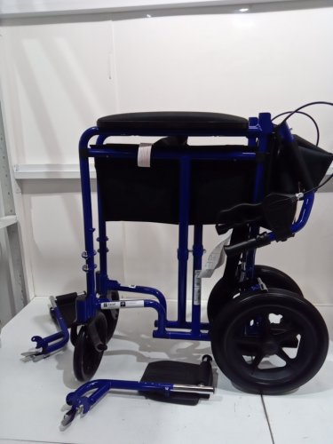 medline ultralight transport wheelchair - 300lb Max - Blue/Black (model: mds808200f3B) image 3
