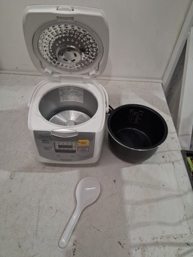 PANASONIC DIGITAL RICE COOKER - 4 CUP - WHITE - (Model: SR-ZC075W) image 3