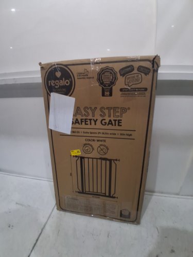 REGALO EASY STEP SAFETY GATE - 29" to 38.5" x 30" - WHITE (MODEL: 1160-DS) image 2