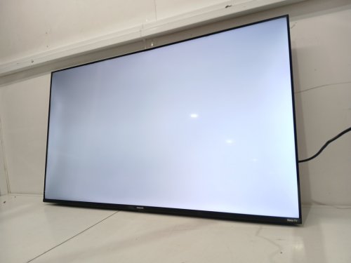 Philips 4K UHD QLED Roku Smart TV - 50" (Model: 50PQL7676) image 13