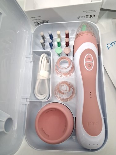 PMD Personal Microderm elite pro - clinical grade exfoliation with vacuum suction  - blush pink/white image 4