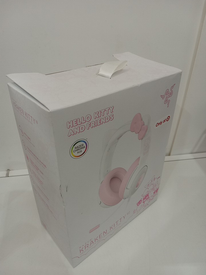 Razer Kraken Kitty V2 Hello Kitty and Friends Edition Wired Headset with Built-in Noise Cancelling Microphone and Chroma RGB - White / Pink (Model: RZ04-04730500-R3M1) image 2