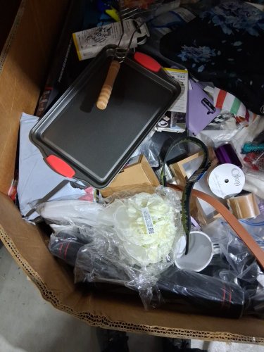 assorted MIXED item MYSTERY PALLET - VARIOUS PRODUCTS - aprox 300+ - (pallet #40) image 7