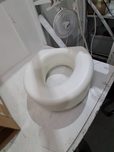 HEALTHSMART PORTABLE ELEVATED ROUND TOILET SEAT RISER WITH SLIP RESISTANT PADS - 5" RAISED - WHITE (MODEL: 522-1508-1901) image 3